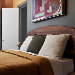 One-Bedroom King Suite